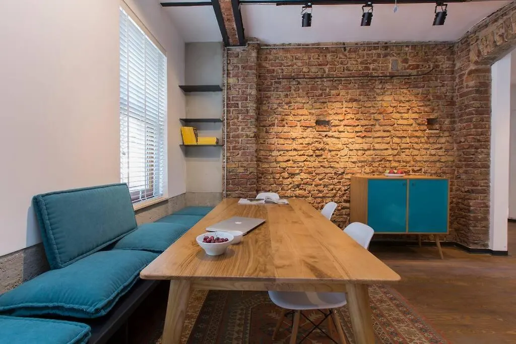 Architect Jonas Generous 85 Sqm Apartment Full Of Art Istanbul 0*,